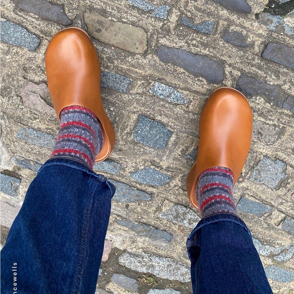 Fit Top Shiv Clogs. Extremely Comfortable And Sup… - image 5